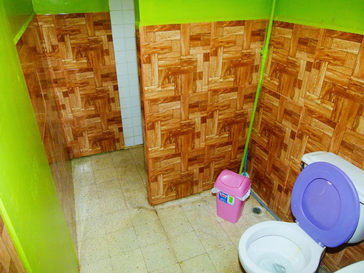 A&T Amazon Backpacker'S Bed & Breakfast Iquitos Exterior photo