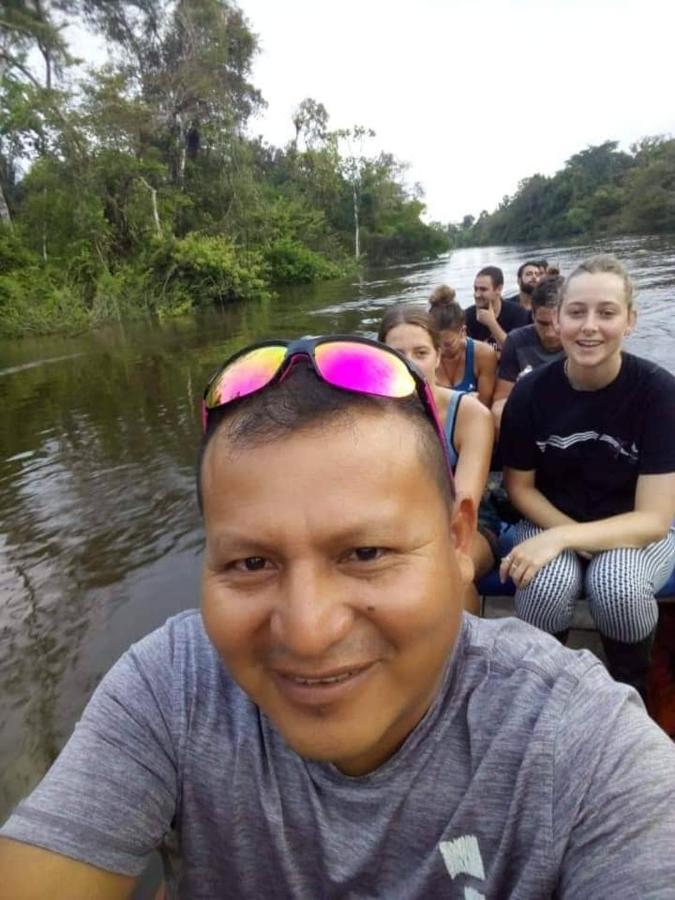 A&T Amazon Backpacker'S Bed & Breakfast Iquitos Exterior photo